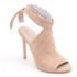 Jolie paire de chaussures offerte par Mahée