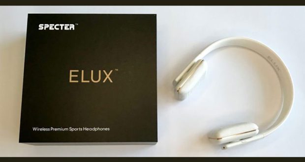 Une paire de casques sans fil Specter