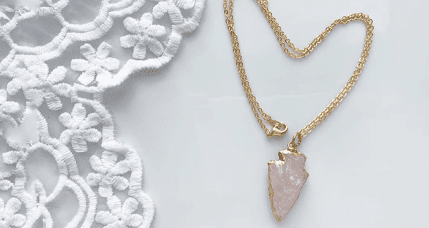 Chaîne en vermeil 16k et quartz rose