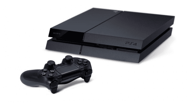 Une Playstation 4 avec manette