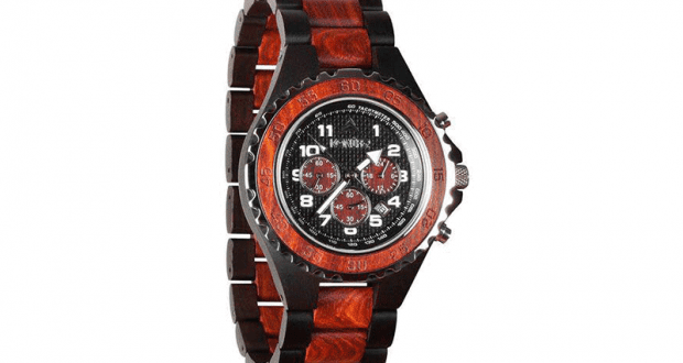 Un montre KONIFER KRONO RUBY