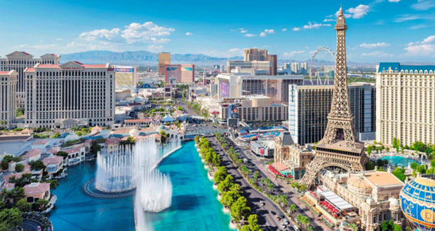 Billets d'avion aller-retour vers Las Vegas + 500 $ en argent