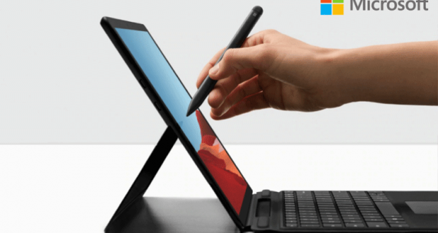 Une tablette Surface Pro X de 1499$