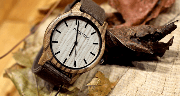 Une montre en bois smart-zebra unisex