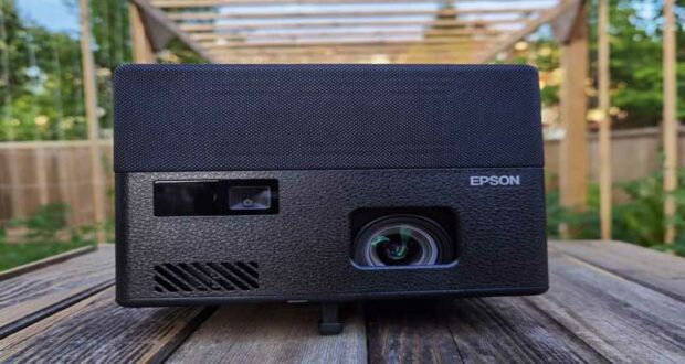 Gagnez un projecteur laser EpiqVision Mini EF12 Epson (1150 $)