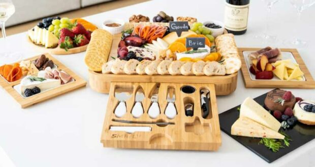 Gagnez un ensemble de plateau de charcuterie et couteaux Smirly